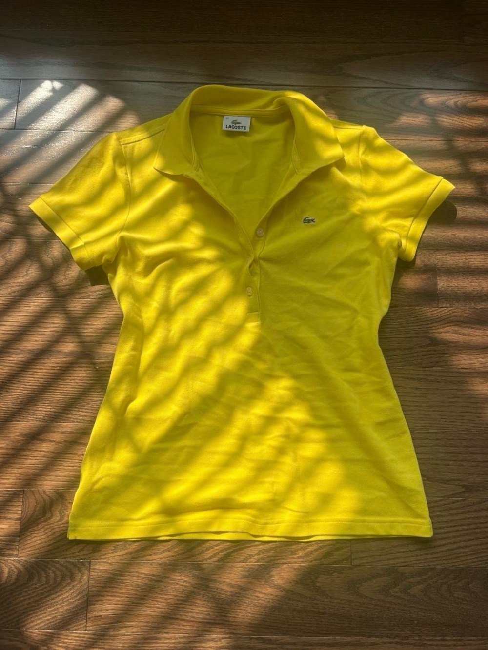 2000’s y2k lacoste baggy/fitted yellow button up polo